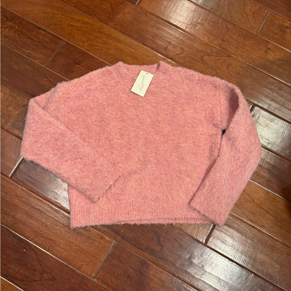 Universal Thread Pink Crew Neck Sweater